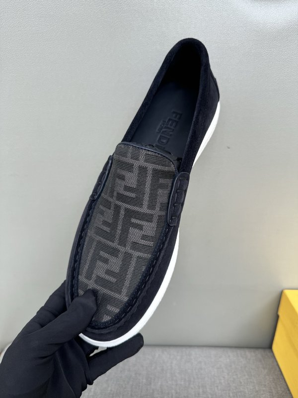 펜디 FENDI 남성 캐주얼 가죽 로퍼 001-193514