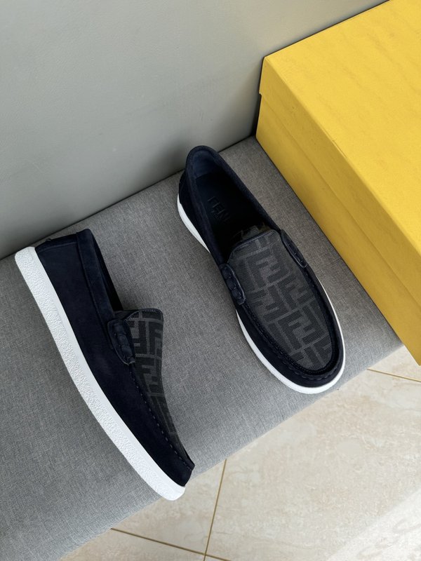 펜디 FENDI 남성 캐주얼 가죽 로퍼 001-193514