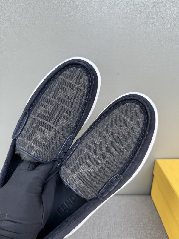 펜디 FENDI 남성 캐주얼 가죽 로퍼 001-193514
