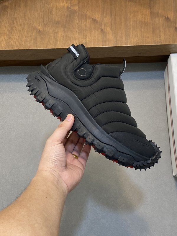 몽클레어 MONCLER 수입 방수 캔버스 캐주얼 슈즈 001-193539