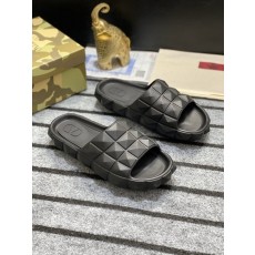 발렌티노 클래식 슬립온 샌들 001-193784