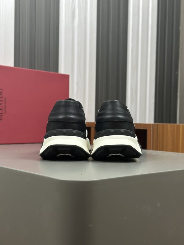 발렌티노 나파 송아지 가죽 통기성 운동화 001-193819