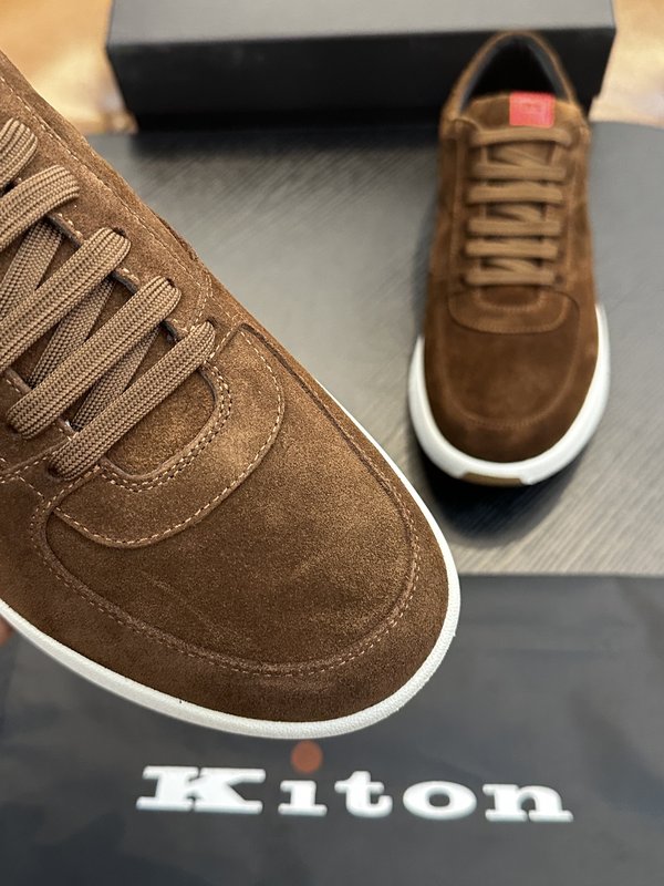 Kiton 남성 송아지 스웨이드 운동화 001-193828