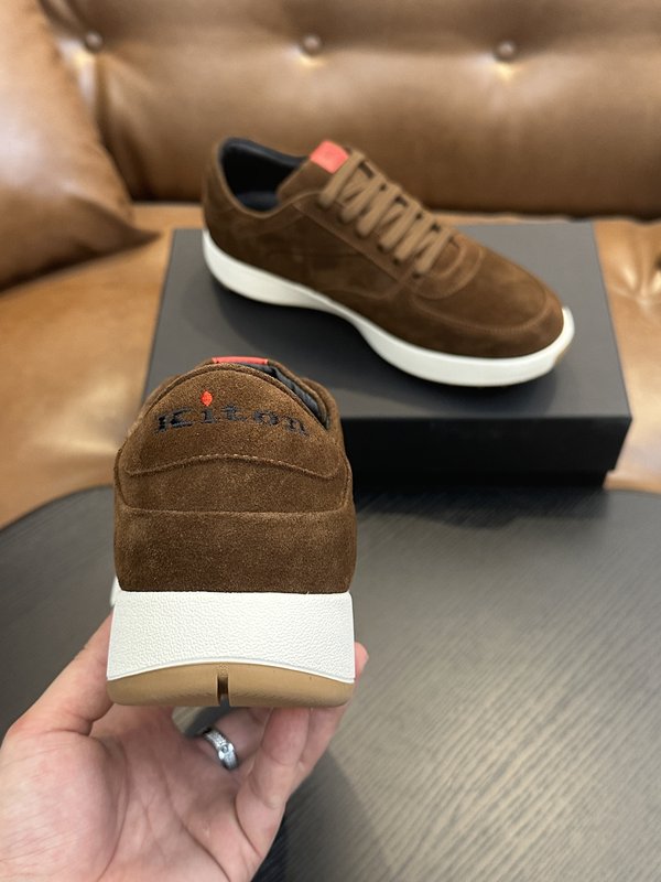 Kiton 남성 송아지 스웨이드 운동화 001-193828