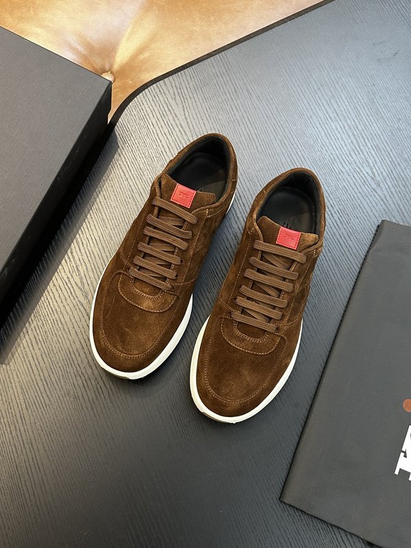 Kiton 남성 송아지 스웨이드 운동화 001-193828