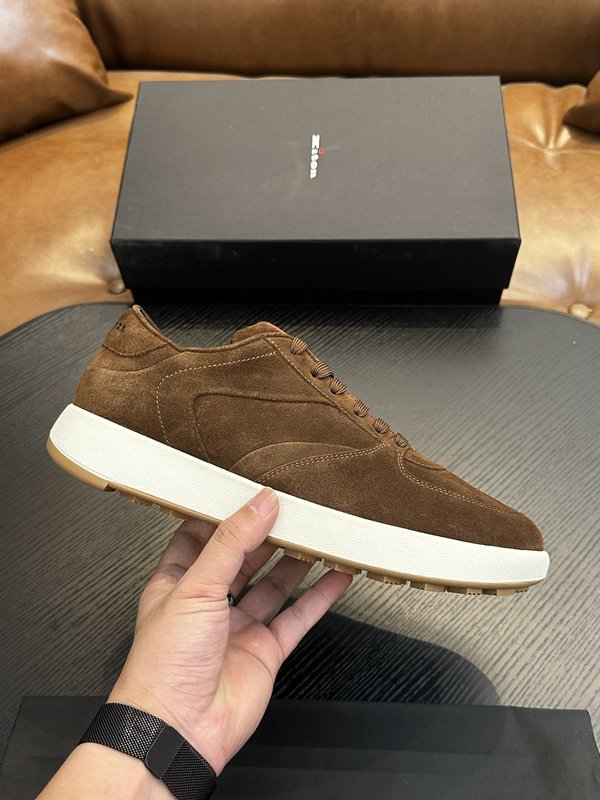 Kiton 남성 송아지 스웨이드 운동화 001-193828