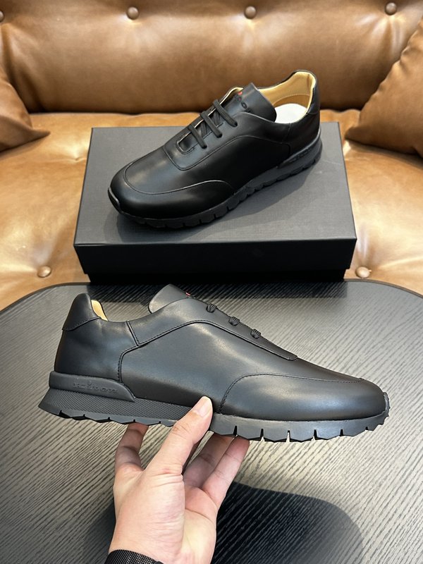 Kiton 남성 송아지 스웨이드 운동화 001-193834