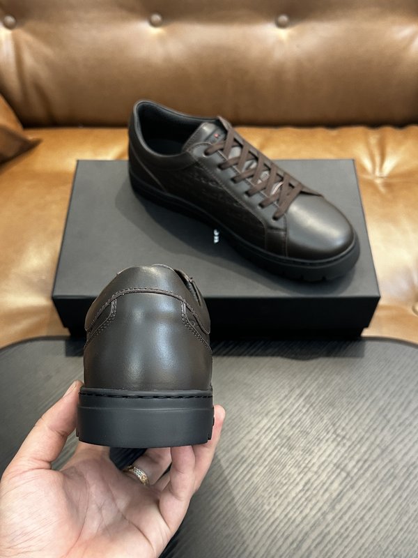 Kiton 남성 송아지 가죽 스니커즈 001-193916