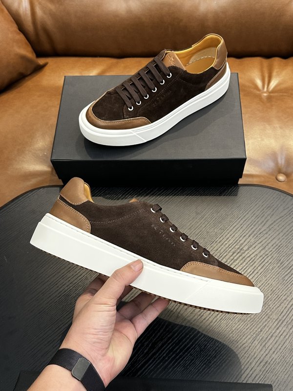Kiton 남성 소가죽 스니커즈 001-193977