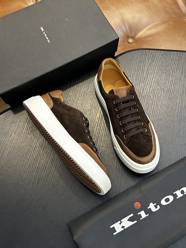 Kiton 남성 소가죽 스니커즈 001-193977