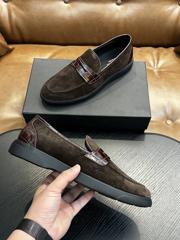 Kiton 남성 소가죽 운동화 001-194011