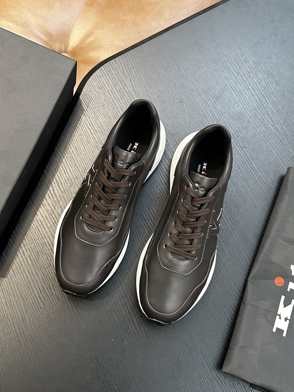 Kiton 남성 소가죽 스니커즈 001-194015