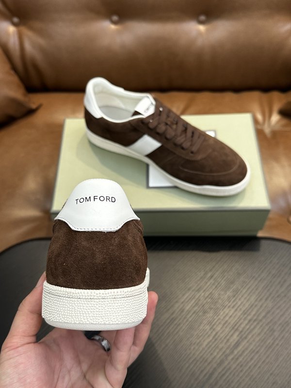 TOM FORD 가죽 로우톱 스니커즈 001-195145