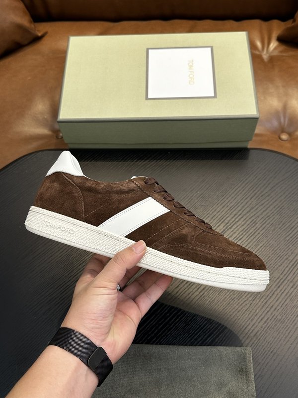 TOM FORD 가죽 로우톱 스니커즈 001-195145