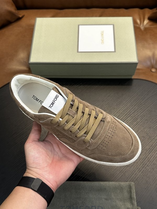 TOM FORD 가죽 로우탑 스니커즈 001-195149