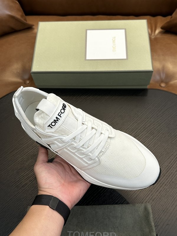TOM FORD 가죽 로우탑 슈즈 001-195180