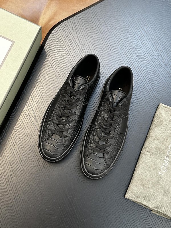 TOM FORD 캠브리지 스웨이드 스니커즈 001-195213
