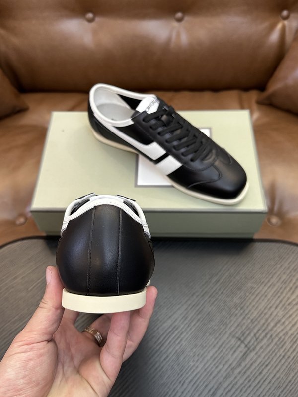 TOM FORD Cambridge 스웨이드 로우탑 스니 001-195216