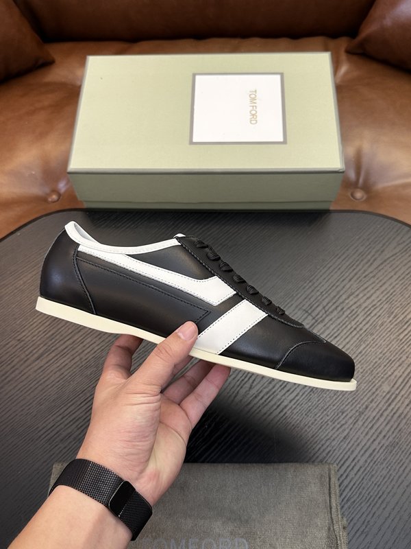 TOM FORD Cambridge 스웨이드 로우탑 스니 001-195216