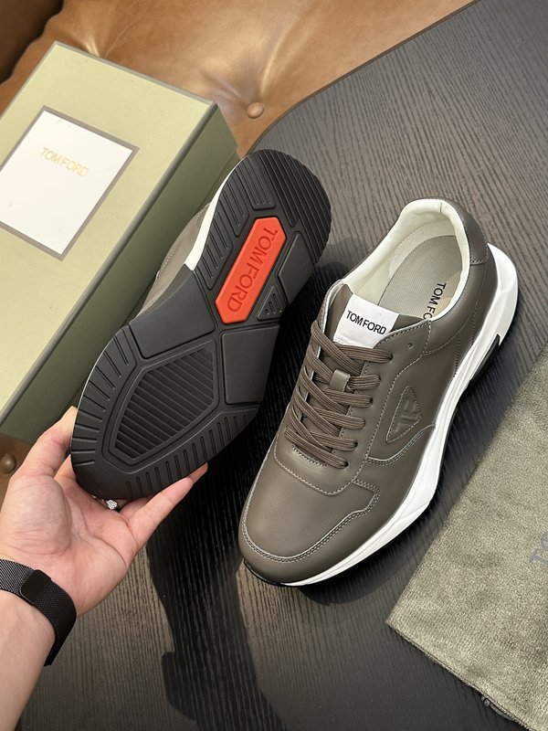 TOM FORD Cambridge 스웨이드 스니커즈 001-195219