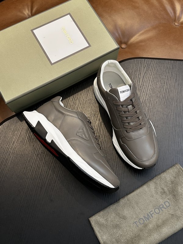 TOM FORD Cambridge 스웨이드 스니커즈 001-195219