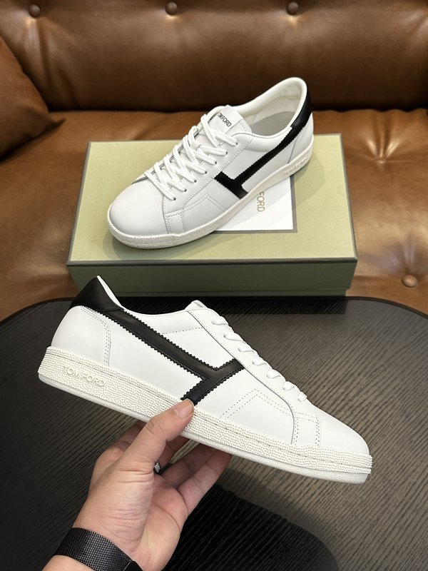 TOM FORD 가죽 로우탑 스니커즈 001-195245