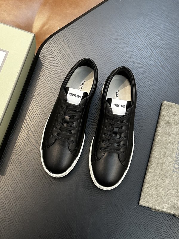 TOM FORD 가죽 로우탑 스니커즈 001-195267