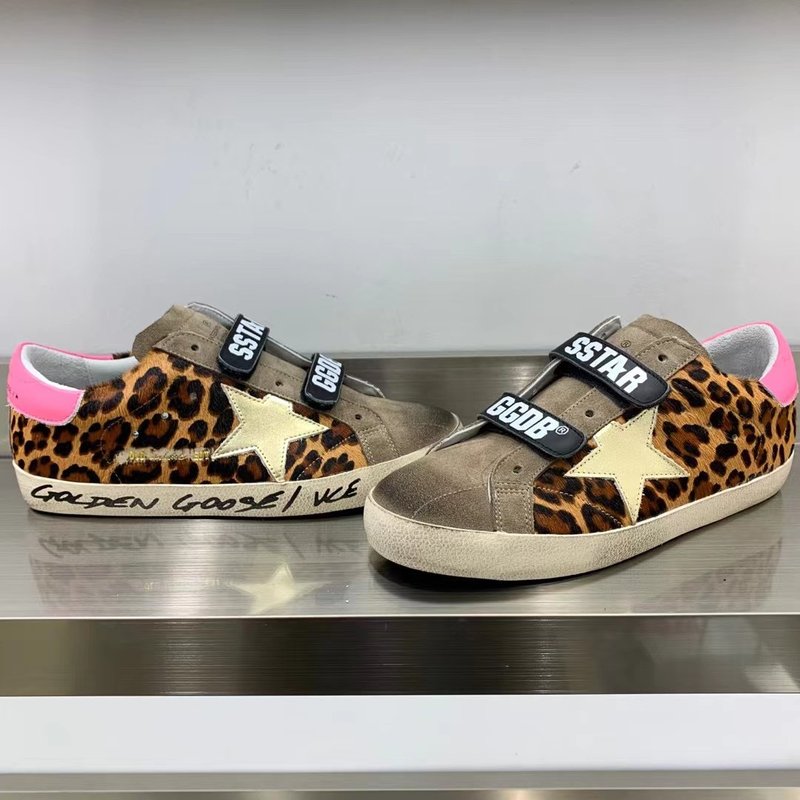 Golden Goose 슈퍼스타 빈티지 스니커즈 001-195305