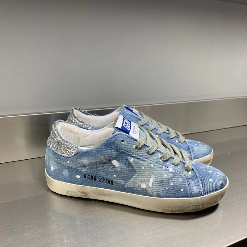 Golden Goose 클래식 운동화 001-195329