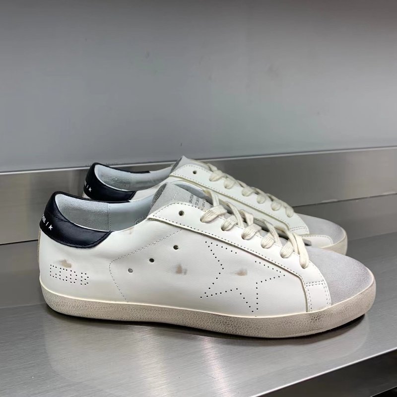 Golden Goose 슈퍼스타 운동화 001-195368