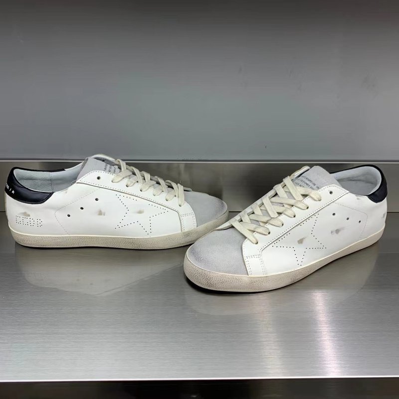 Golden Goose 슈퍼스타 운동화 001-195368