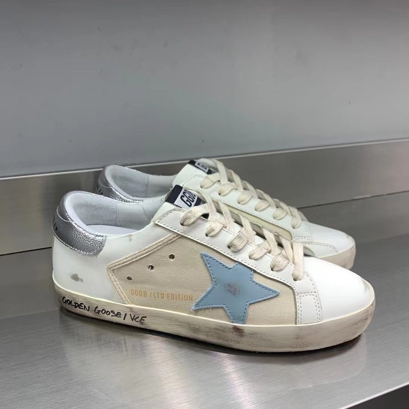 Golden Goose 슈퍼스타 운동화 001-195408