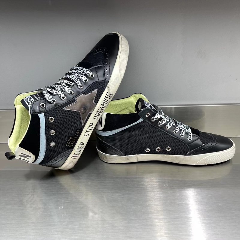 Golden Goose Mid Star 운동화 001-195426