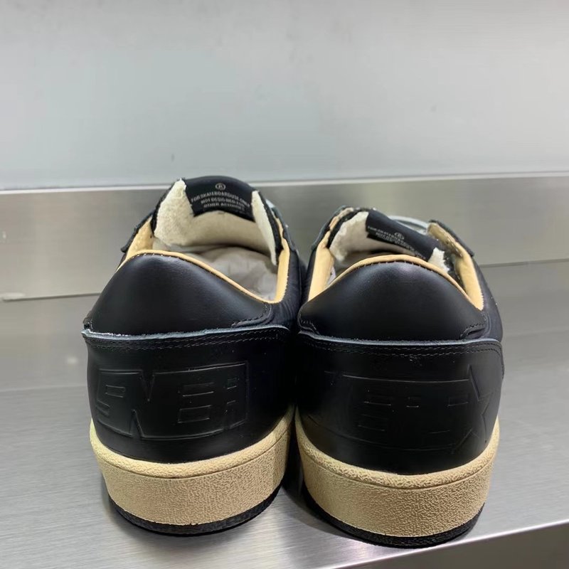 Golden Goose Ball Star 신발 001-195456