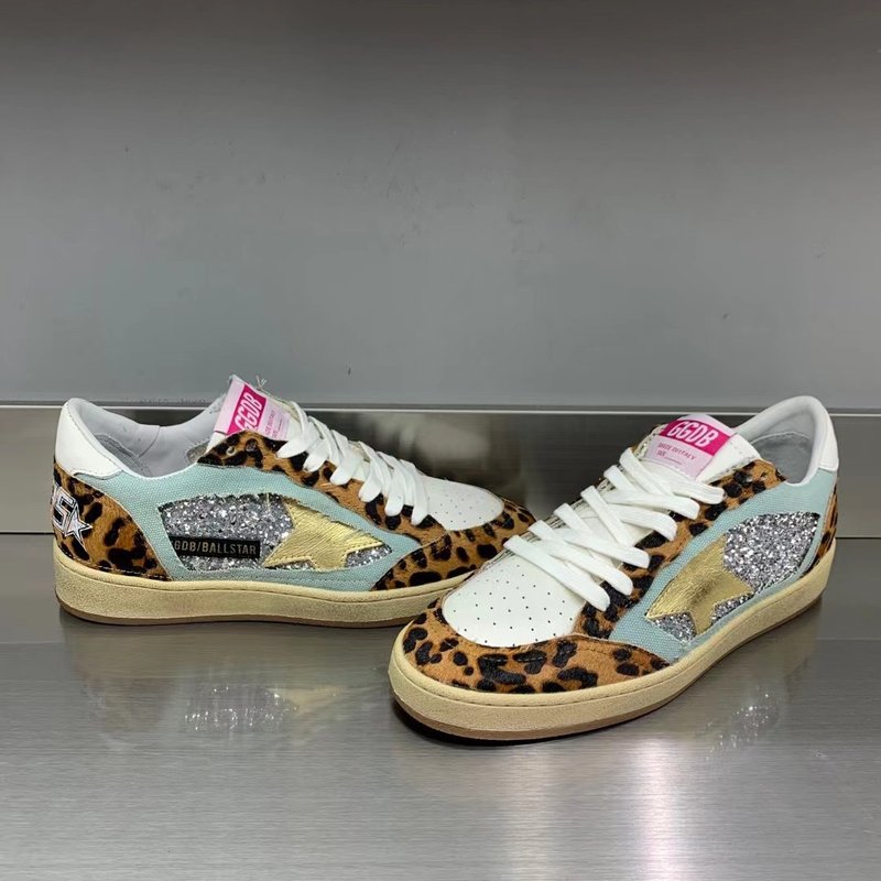 Golden Goose 클래식 운동화 001-195464