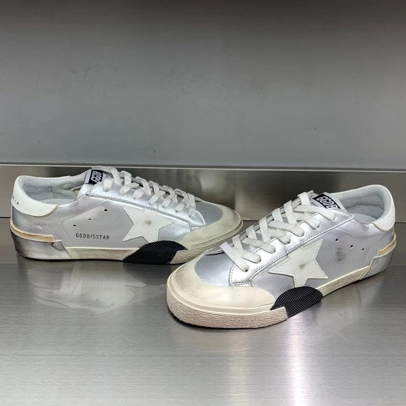 Golden Goose Super Star 운동화 001-195479