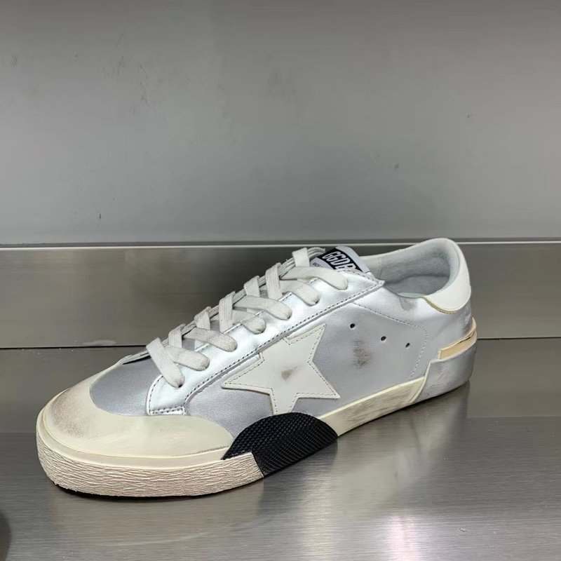 Golden Goose Super Star 운동화 001-195479