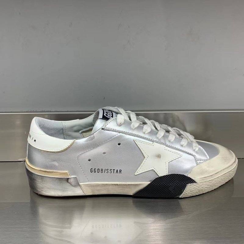 Golden Goose Super Star 운동화 001-195479