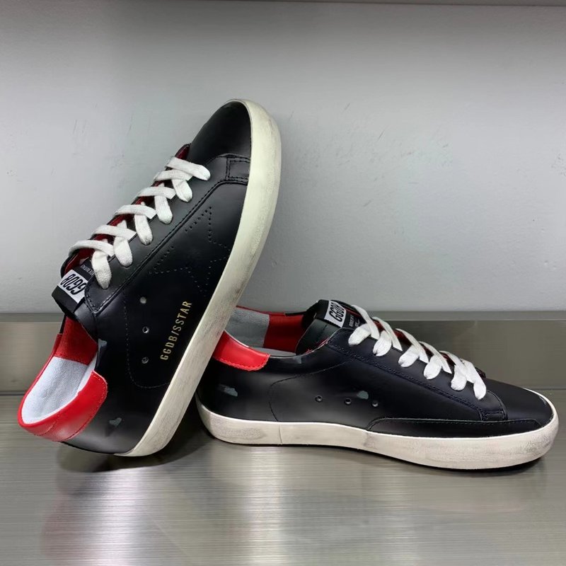 Golden Goose 슈퍼스타 운동화 001-195552