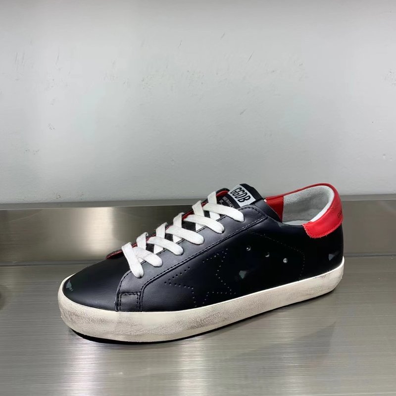 Golden Goose 슈퍼스타 운동화 001-195552