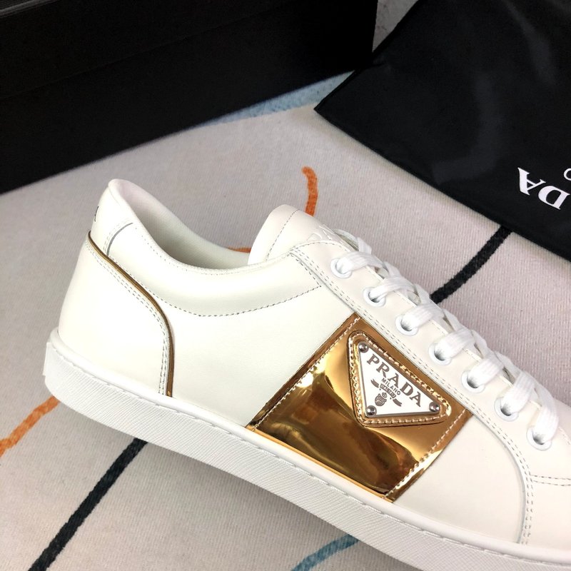 PRADA 프라다 화이트 골드 컬러 슈즈 001-195604