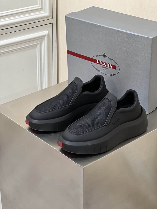 Prada 남성 수입 소가죽 두꺼운 바닥 캐주얼 슈즈 001-195620