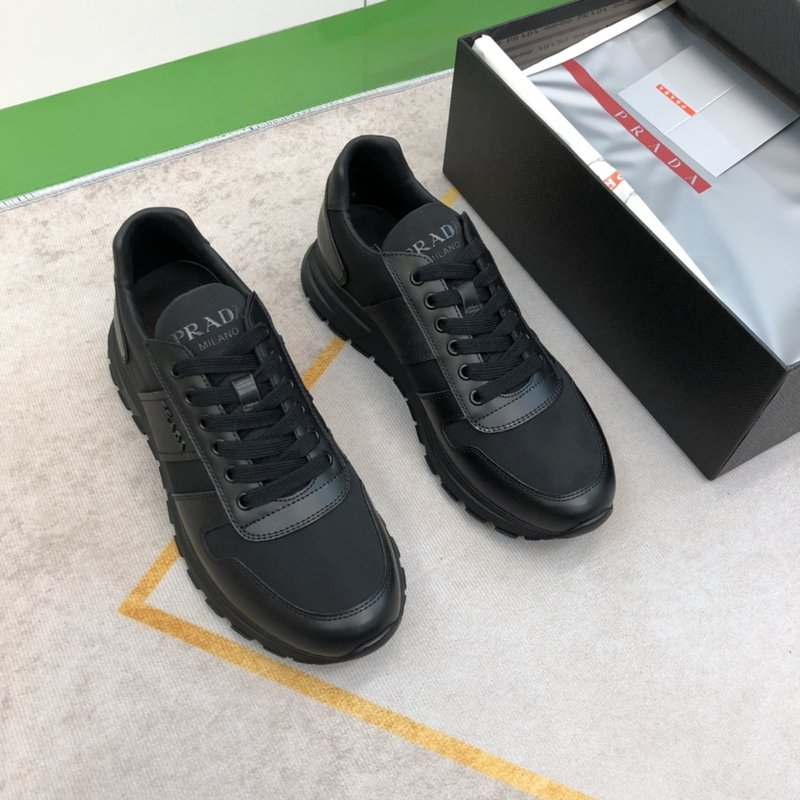 PRADA 남성 캐주얼 오일 왁스 가죽슈즈 001-195632