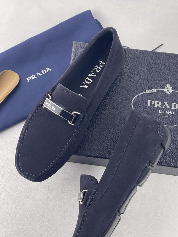 PRADA 수제 봉제 가죽 드라이빙슈즈 남성 001-195634