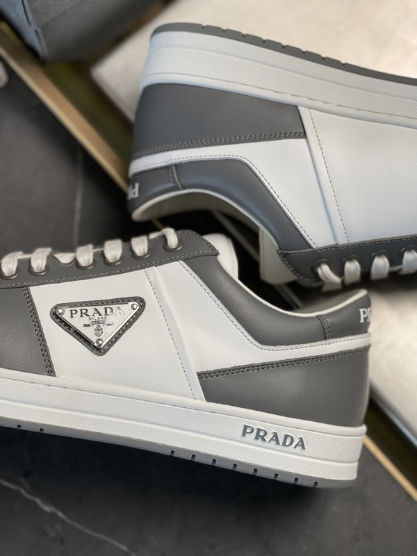 PRADA 가죽 스니커즈 운동화 001-195638