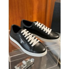 PRADA 파다 남성 화이트 스니커즈 001-195640