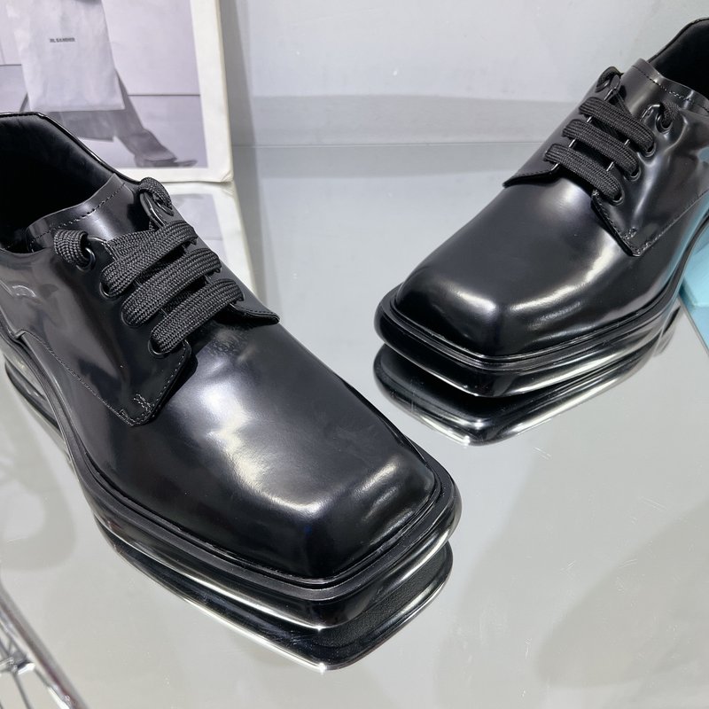 PRADA 봄 커플용 두꺼운 바닥 캐주얼 가죽 신발 001-195660