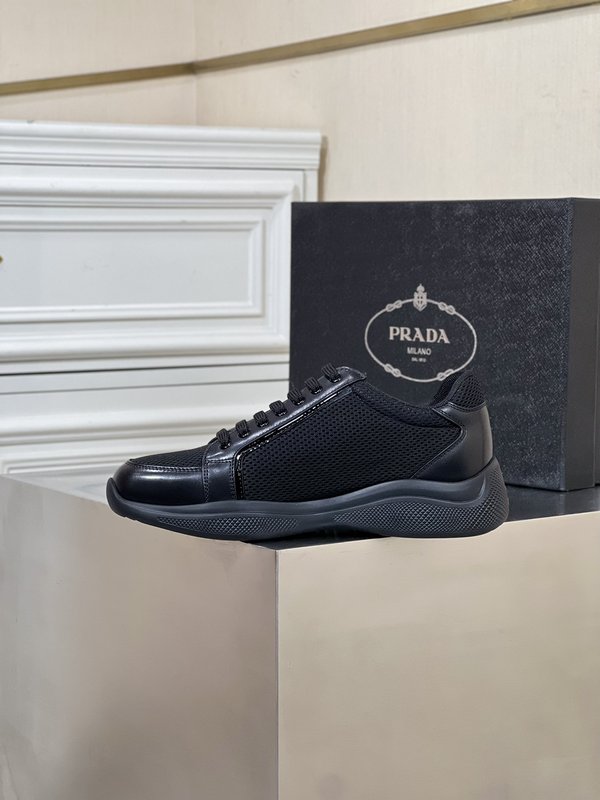 Prada 남성 가죽 두꺼운 바닥 운동화 001-195702