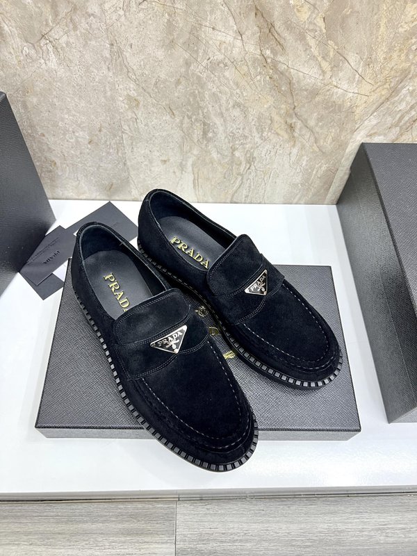 프라다 Prada 신규 스웨이드 가죽 슈즈 001-195744