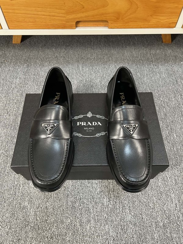 프라다 Prada 남성 소가죽 구두 001-195777